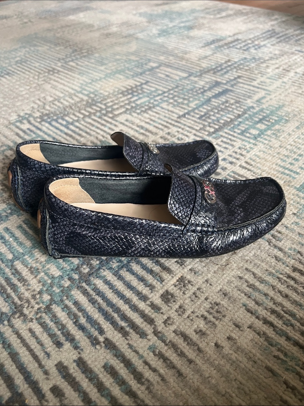 Cole Haan Women’s 7.5 Navy Black Gray Snakeskin Driving Loafers Moccasins